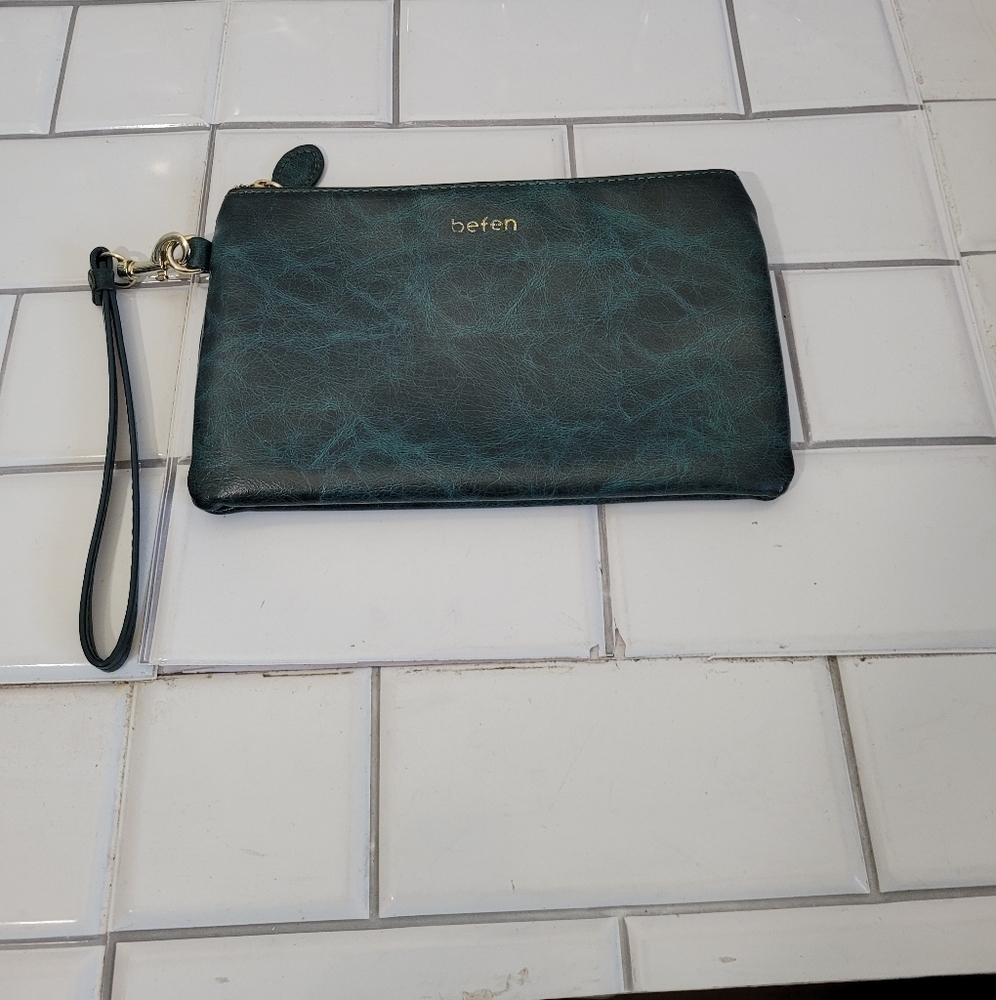BEFEN Green Marbled Vegan Wristlet Pouch with Multiple Internal Compartm…